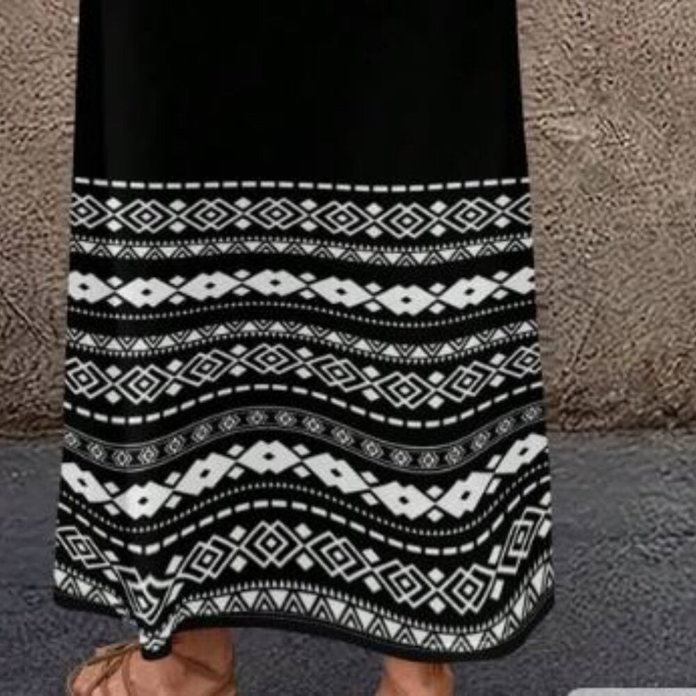 Chic Black and White Maxi Dress - Picture 3 of 7